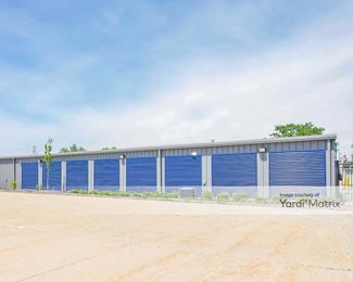 Photo 4 of iStorage - 6775 East 10 Mile Road, Center Line, MI