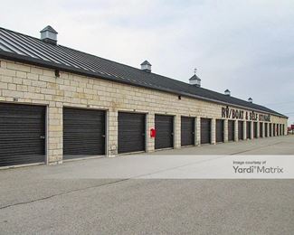 Photo 4 of Devon Self Storage - 1777 West Vandament Avenue, Yukon, OK