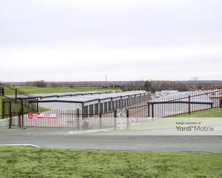 Photo 5 of Devon Self Storage - 1777 West Vandament Avenue, Yukon, OK