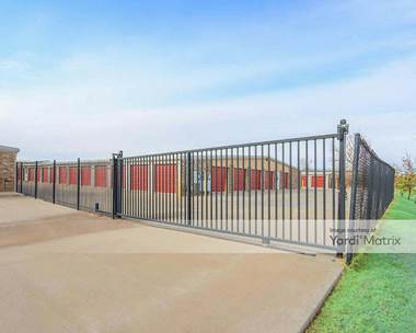 Storage Units for Rent available at 2409 North Sara Road, Yukon, OK 73099