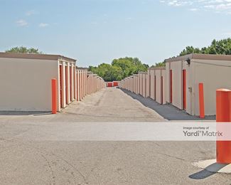 Photo 4 of Public Storage - 9527 James A Reed Road, Kansas City, MO