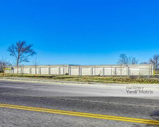 Photo 2 of StorageMart - 1920 NE Rice Road, Lees Summit, MO