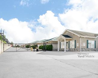 Photo 4 of Blue Springs Self Storage - 410 SW South Avenue, Blue Springs, MO