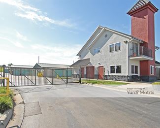 Photo 2 of StorageMart - 1501 South Mahaffie Circle, Olathe, KS