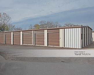 Photo 4 of Parkway Storage - 4921 Wakarusa Court, Lawrence, KS