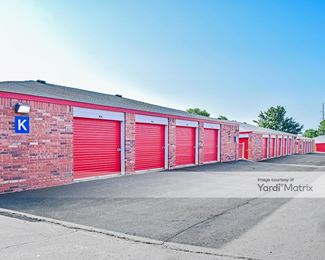 Photo 4 of iStorage - 7840 Farley Street, Overland Park, KS