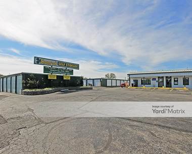 Storage Units for Rent available at 2741 Merriam Lane, Kansas City, KS 66106