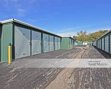 Storage Units for Rent available at 2741 Merriam Lane, Kansas City, KS 66106