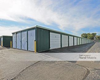 Photo 4 of Shamrock Self Storage - 2741 Merriam Lane, Kansas City, KS