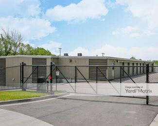 Photo 5 of StorTropolis Shawnee Self-Storage - 20500 West 66th Terrace, Shawnee, KS