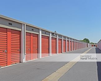 Photo 4 of Security Self Storage - 6601 West Goshen Avenue, Visalia, CA