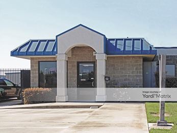 Photo 2 of Livingston Self-Storage - 2370 Walnut Avenue, Livingston, CA