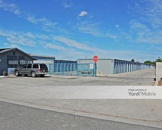 Photo 2 of StorMax - 1405 Madera Avenue, Madera, CA