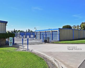 Photo 2 of Mister Space Self Storage - 2972 West Swain Road, Stockton, CA