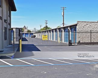 Photo 5 of Payless Mini Storage - 633 West Swain Road, Stockton, CA