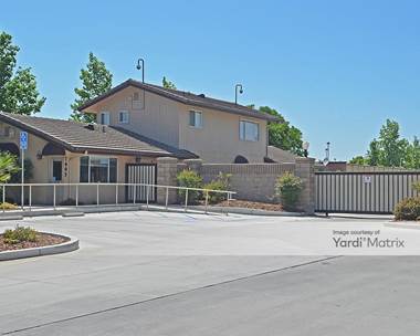 Storage Units for Rent available at 7695 North Palm Avenue, Fresno, CA 93711