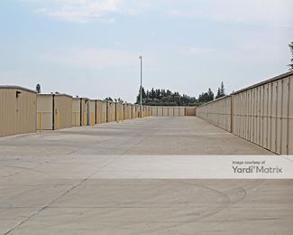 Photo 4 of Derrel-s Mini Storage - 3245 South Chestnut Avenue, Fresno, CA