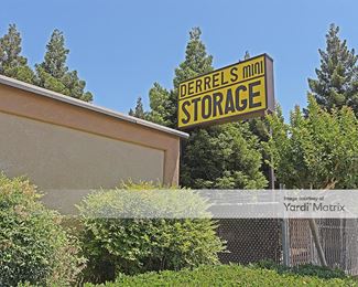 Photo 2 of Derrel-s Mini Storage - 1700 South Blackstone Street, Tulare, CA