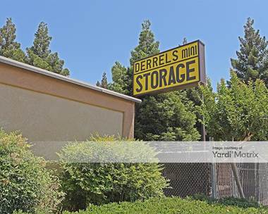 Storage Units for Rent available at 1700 South Blackstone Street, Tulare, CA 93274