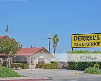 Photo 1 of Derrel-s Mini Storage - 1385 North Maple Avenue, Fresno, CA