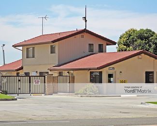 Photo 2 of Derrel-s Mini Storage - 1441 North Clovis Avenue, Fresno, CA
