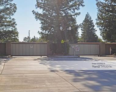 Storage Units for Rent available at 4441 West Herndon Avenue, Fresno, CA 93722