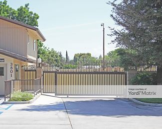 Photo 4 of Derrel-s Mini Storage - 3801 West Wilson Road, Bakersfield, CA