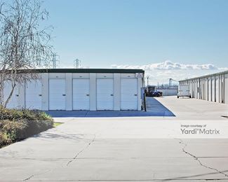 Photo 5 of StoragePRO of Stockton - 3737 99 Frontage Road, Stockton, CA