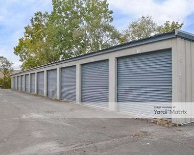 Storage Units for Rent available at 5279 Dixie Hwy, Waterford, MI 48329