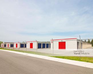 Photo 5 of iStorage - 44650 Romeo Plank Road, Clinton Township, MI