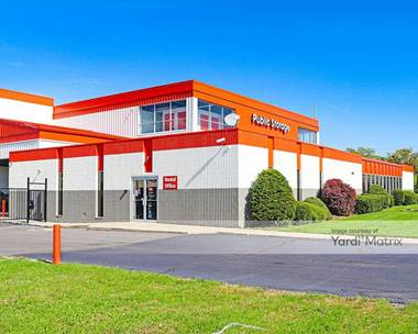Storage Units for Rent available at 1020 West 13 Mile Road, Madison Heights, MI 48071