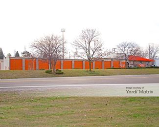 Photo 3 of Public Storage - 2100 West Utica Road, Shelby Township, MI