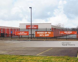 Photo 4 of Public Storage - 9300 Pelham Road, Taylor, MI