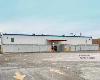 Photo 2 of National Storage - 13635 Merriman Road, Livonia, MI
