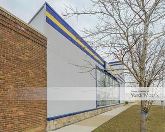 Photo 3 of Public Storage - 20355 East 9 Mile Road, St Clair Shores, MI