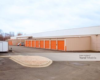 Photo 3 of Public Storage - 24920 Trowbridge Street, Dearborn, MI