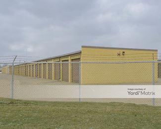 Photo 2 of C-L Mini Storage - 33501 Harper Avenue, Clinton Township, MI