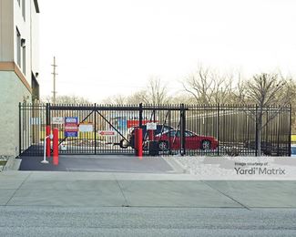Photo 4 of National Storage Centers - 540 Old Telegraph Road, Pontiac, MI
