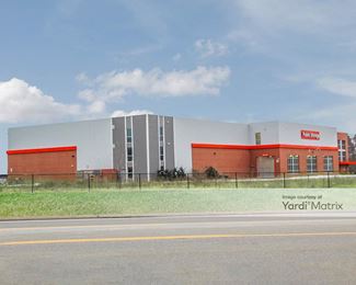 Photo 4 of Public Storage - 3220 Oakley Park Road, Commerce Township, MI