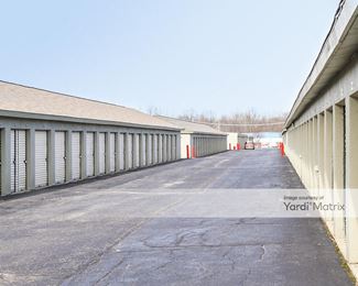 Photo 4 of Colonial Mini Storage - 48200 West Road, Wixom, MI