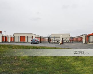 Photo 4 of Public Storage - 1315 Chicago Road, Troy, MI