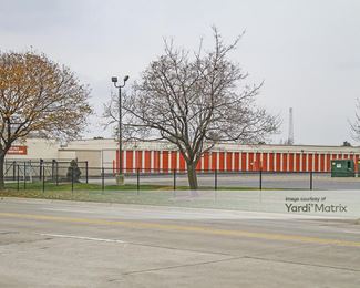 Photo 5 of Public Storage - 1315 Chicago Road, Troy, MI