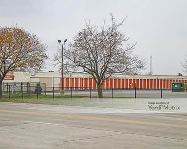 Storage Units for Rent available at 1315 Chicago Road, Troy, MI 48083