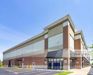 Photo 3 of iStorage - 14907 East 8 Mile Road, Eastpointe, MI