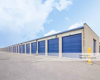 Photo 4 of iStorage - 11960 Farmington Road, Livonia, MI