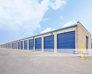 Storage Units for Rent available at 11960 Farmington Road, Livonia, MI 48150