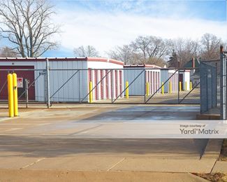 Photo 2 of Wyandotte Mini Storage - 2091 7th Street, Wyandotte, MI