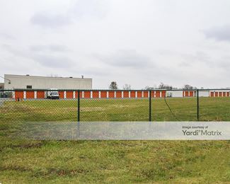 Photo 4 of Public Storage - 1404 East Big Beaver Road, Troy, MI