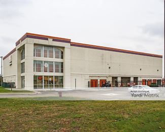 Photo 5 of Public Storage - 1404 East Big Beaver Road, Troy, MI