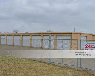 Photo 2 of Added Room Self Storage - 31400 Kendall, Fraser, MI